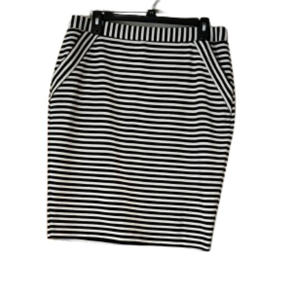 Elle Black & White Striped Pull On Stretch Skirt - Medium - Picture 1 of 6